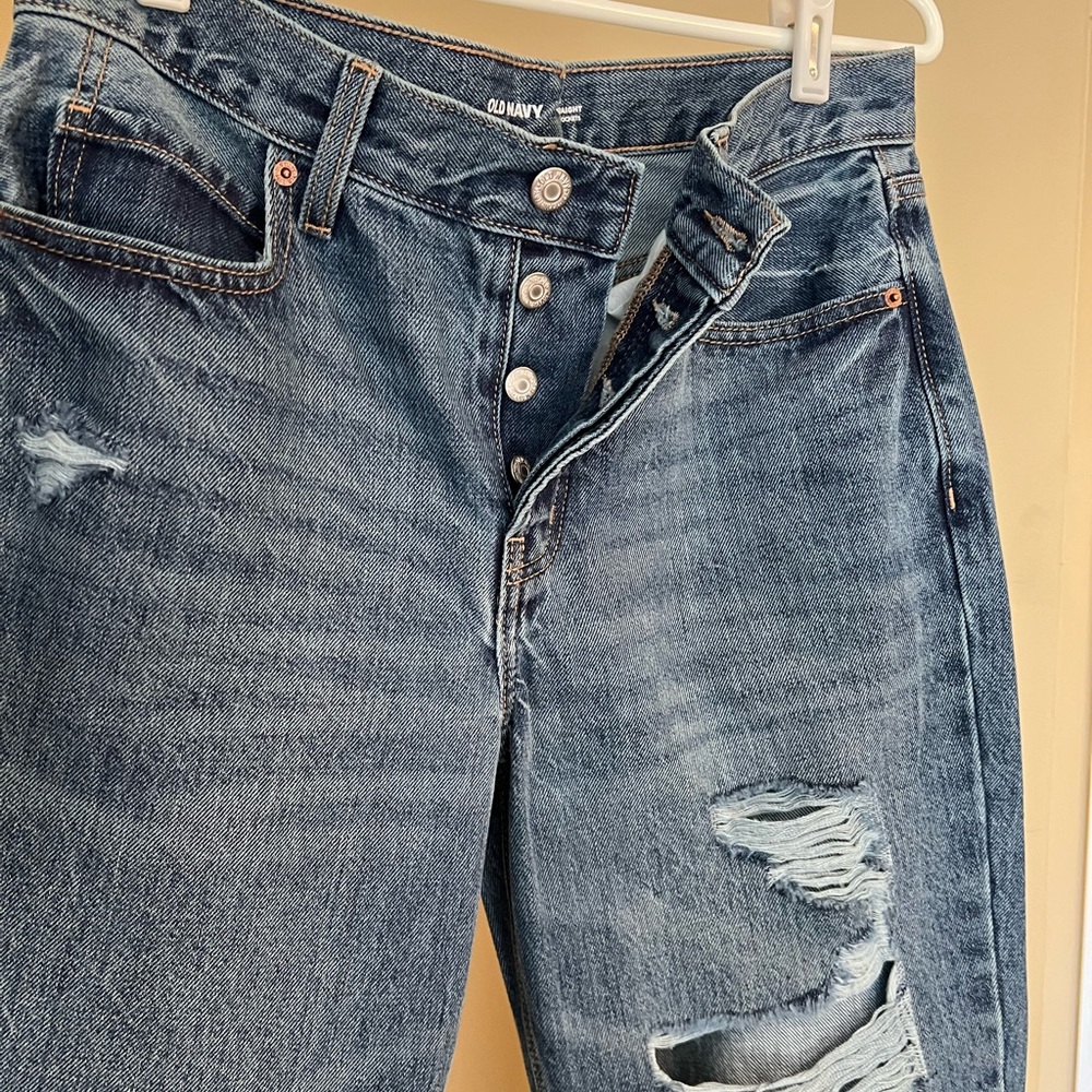 Old Navy High Rise Slouchy Straight Jeans with some distressing on front Size 6